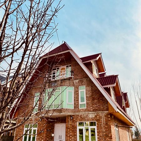 Al Jalal Resort Srīnagar Exterior foto